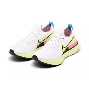 Nike Women's React Infinity Run Flyknit Shoes